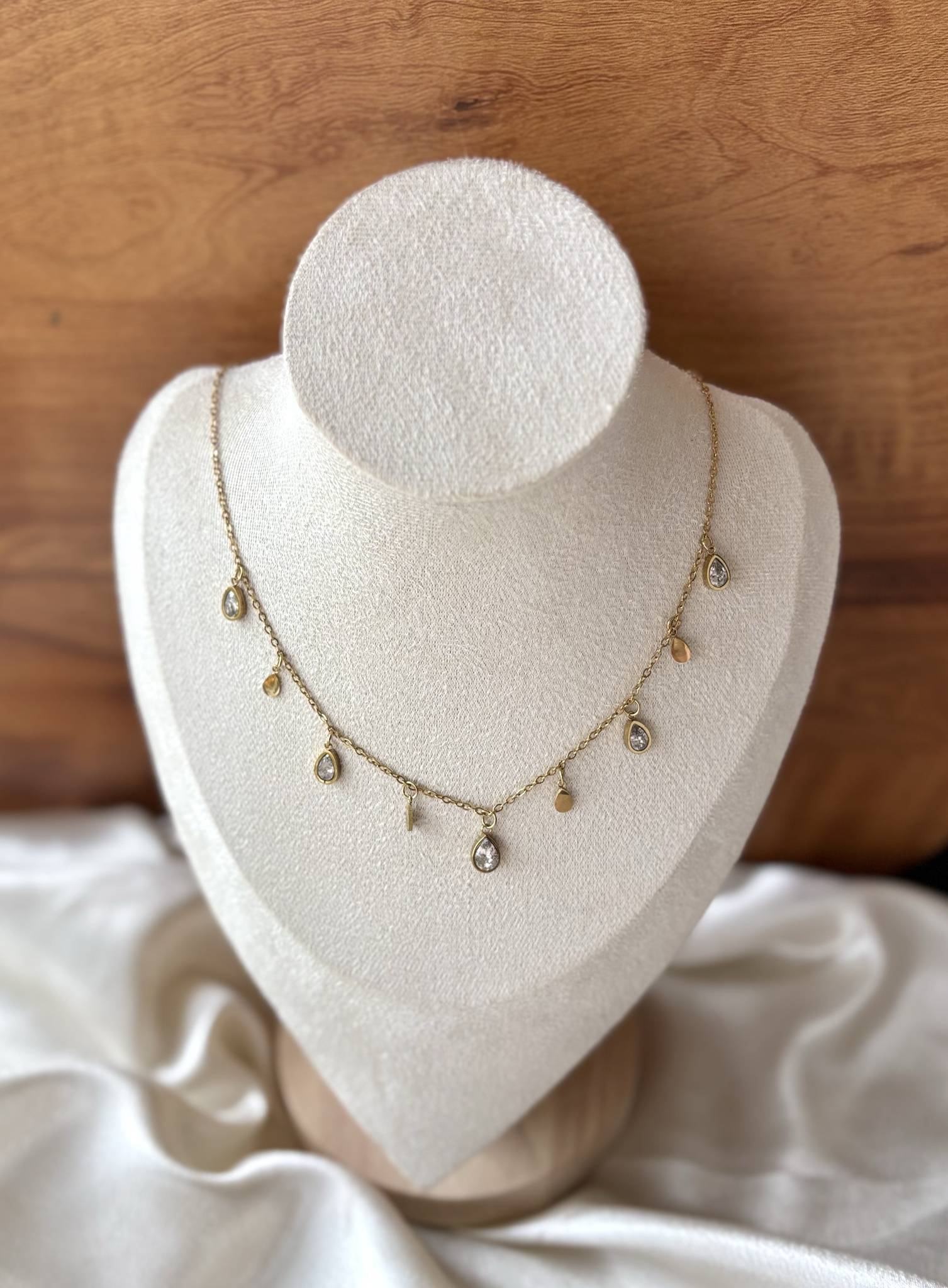 Drop hanging charm necklace