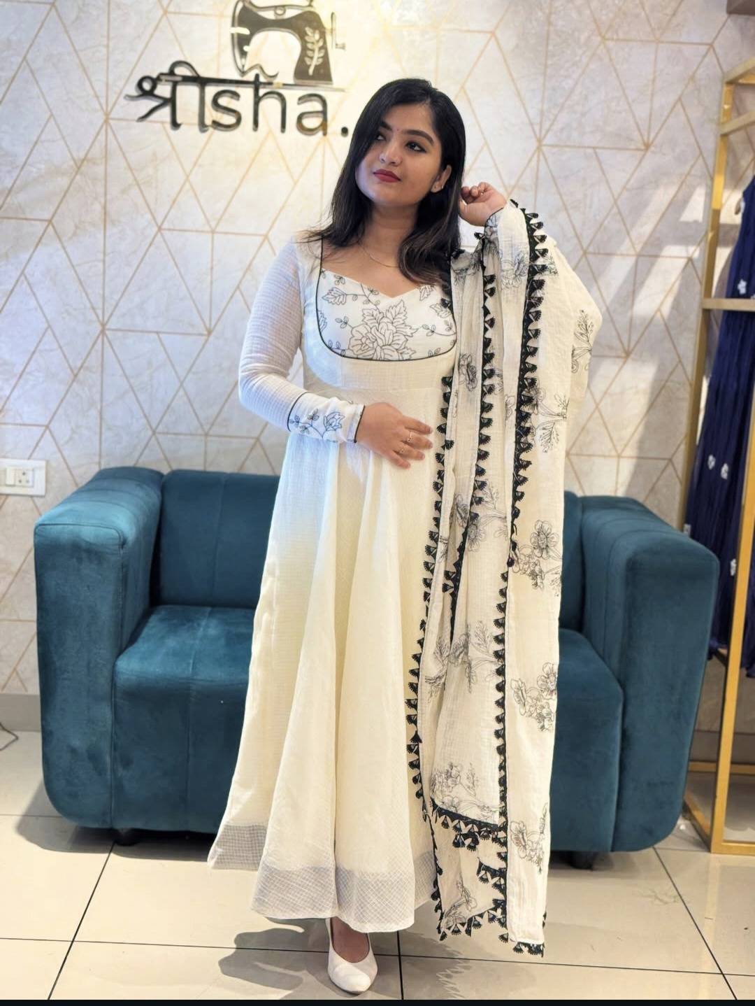 Cream net kotta Anarkali