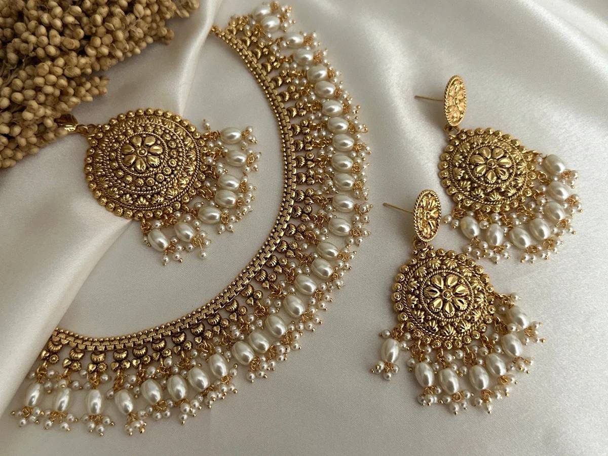 TRADITIONAL JEWELRY
