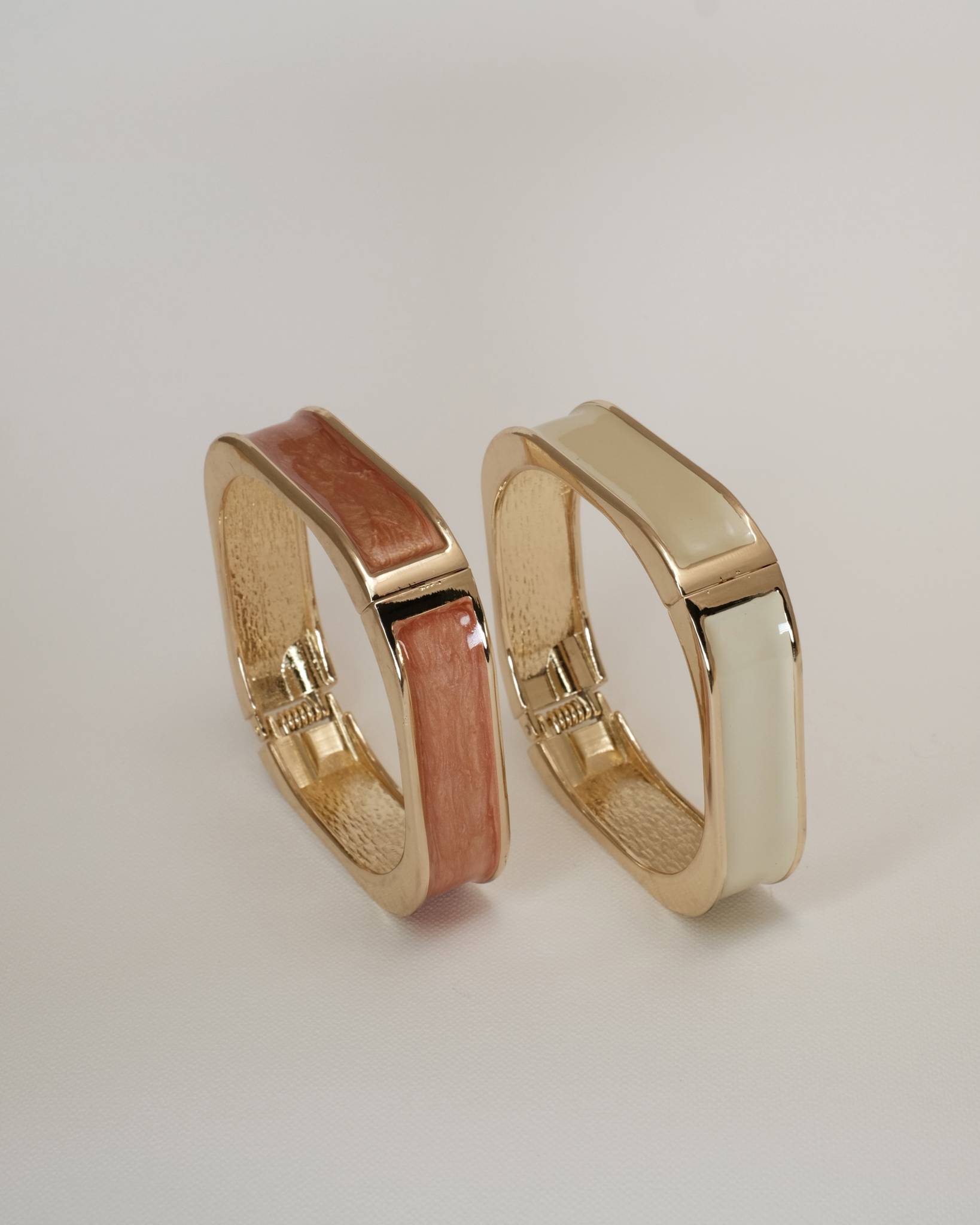 Ivory Ember Hinge Bangle