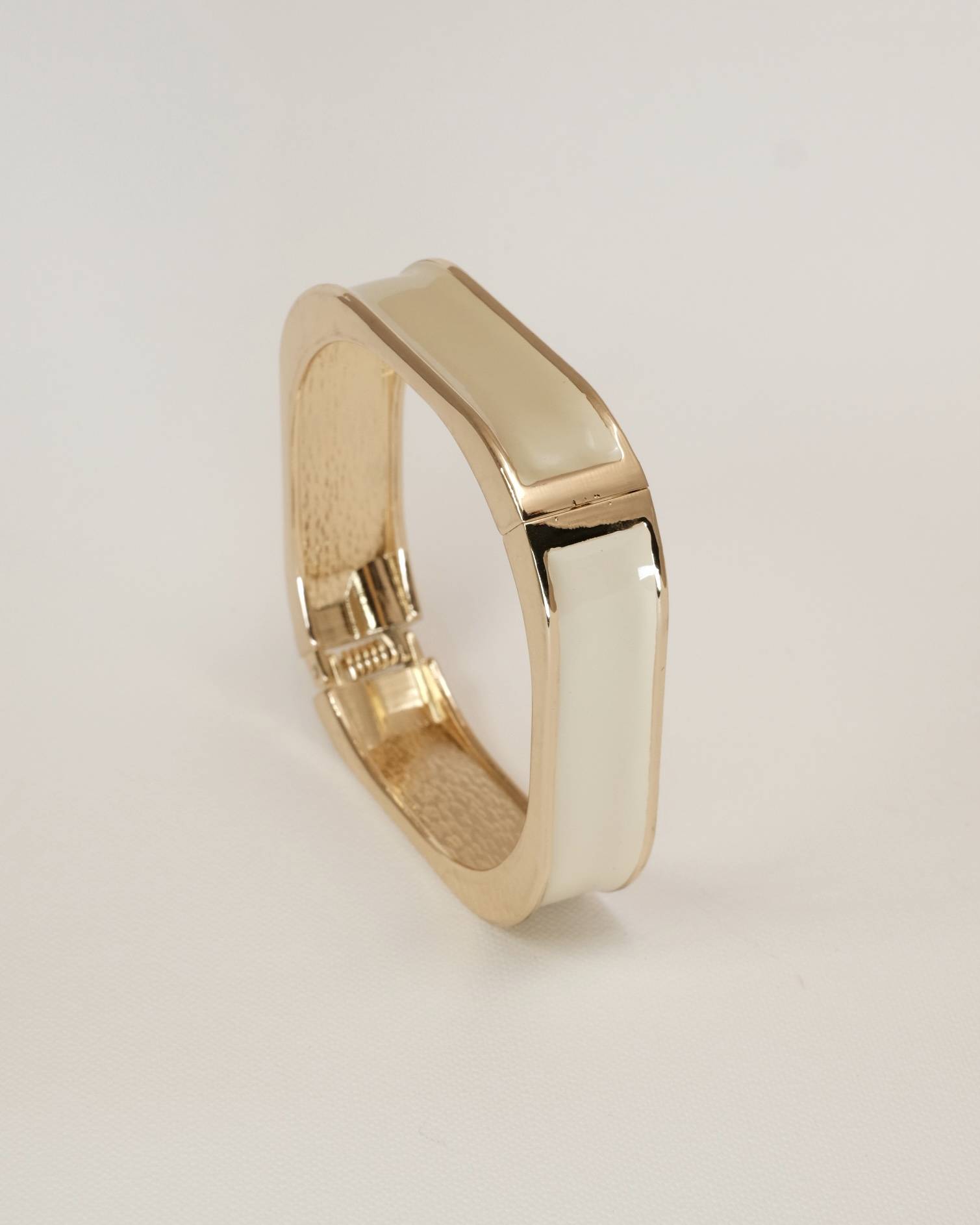 Ivory Ember Hinge Bangle