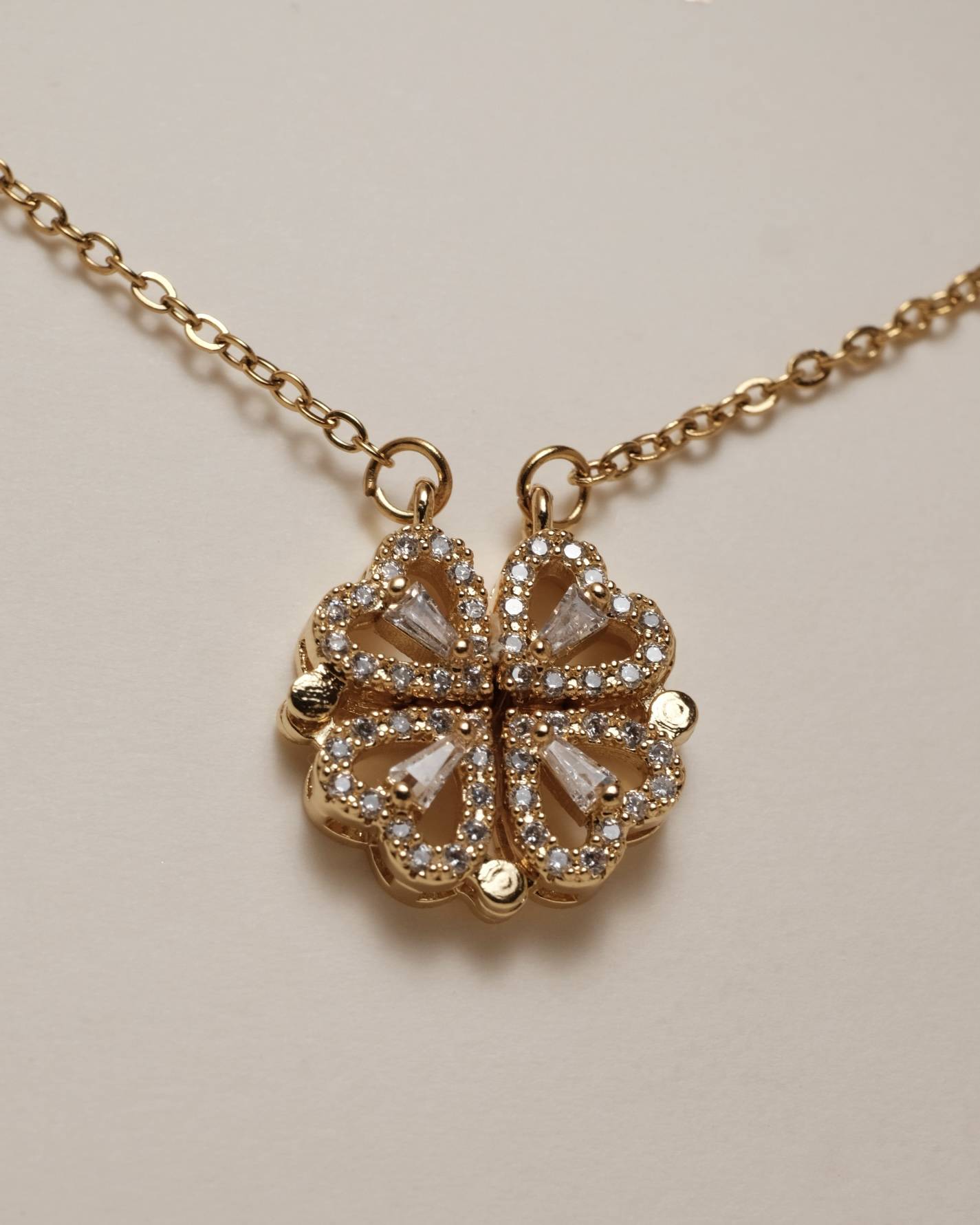 2 in 1 Magnetic Clover Heart Gold Necklace