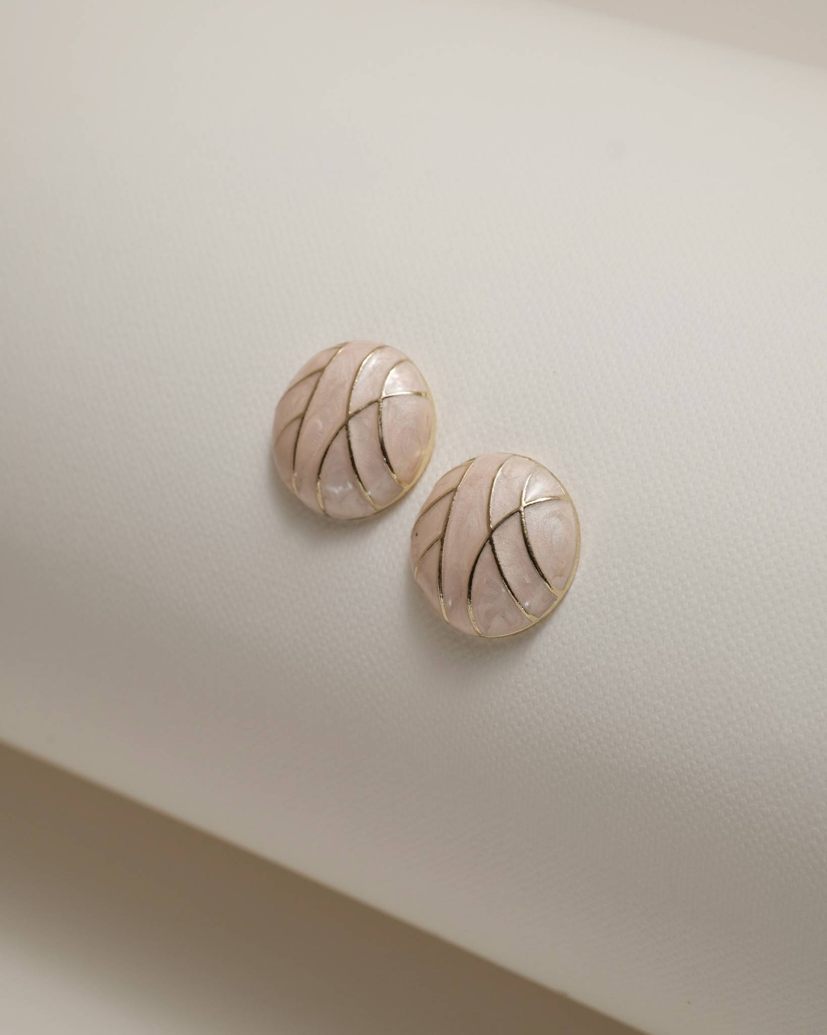 Blush Pearl Drift Studs