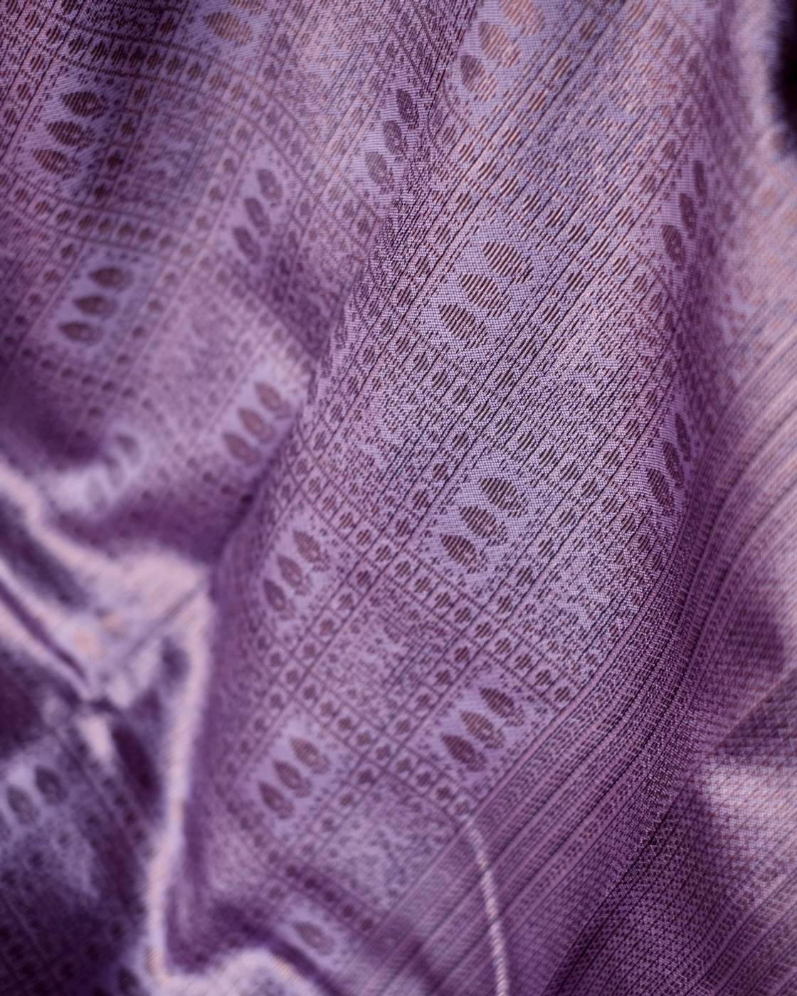 Semi soft silk saree in Purple shade with brocade pattern