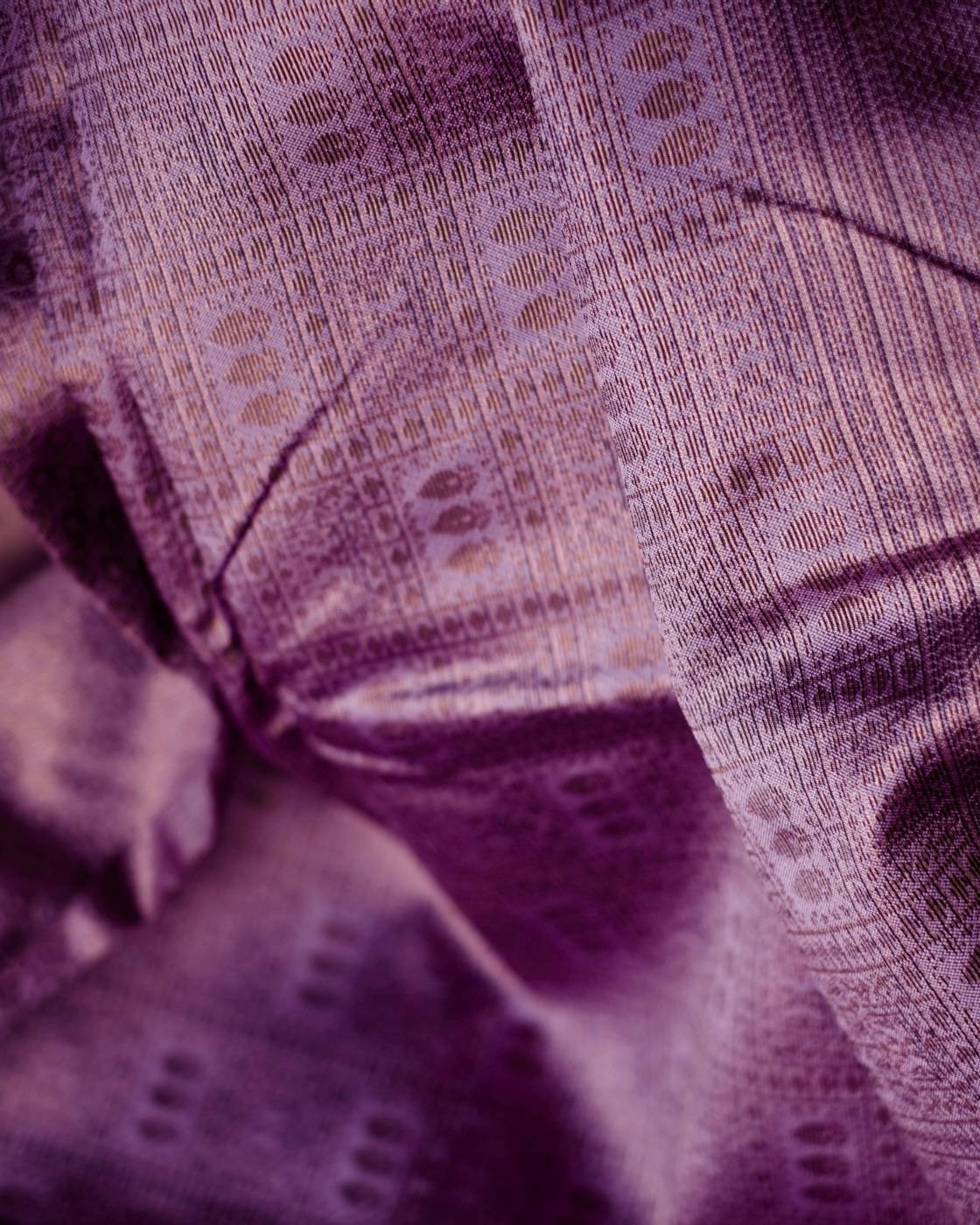 Semi soft silk saree in Purple shade with brocade pattern